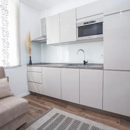 Old Town Anamarija Apartment Split